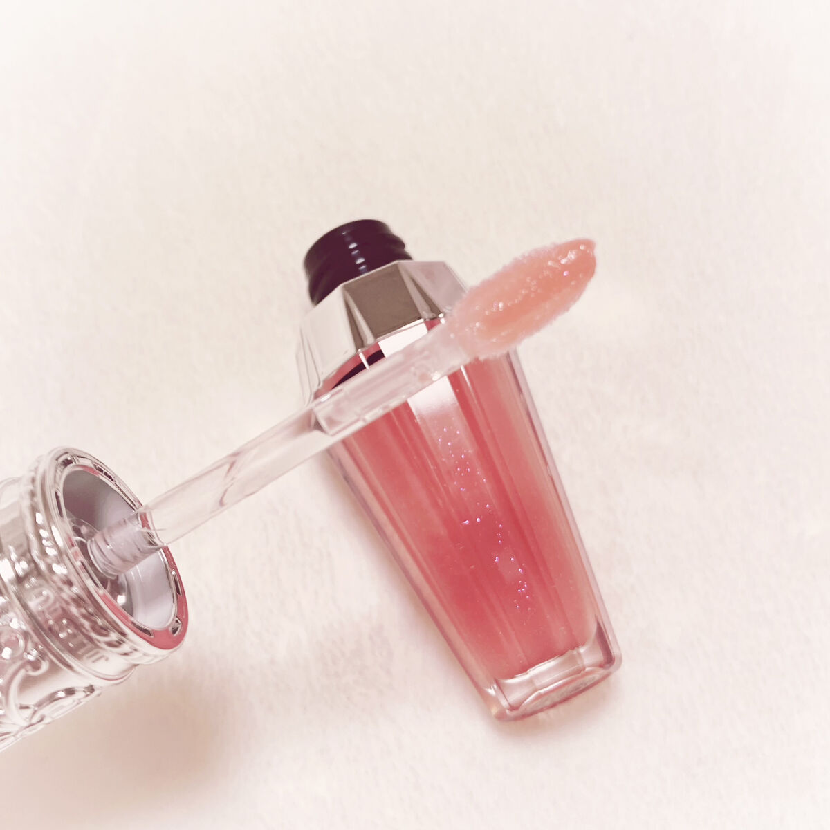 ジルスチュアート　クリスタルブルーム　リップブーケ セラム 03 gerbera coral/JILL STUART/リッププランパーを使ったクチコミ（2枚目）
