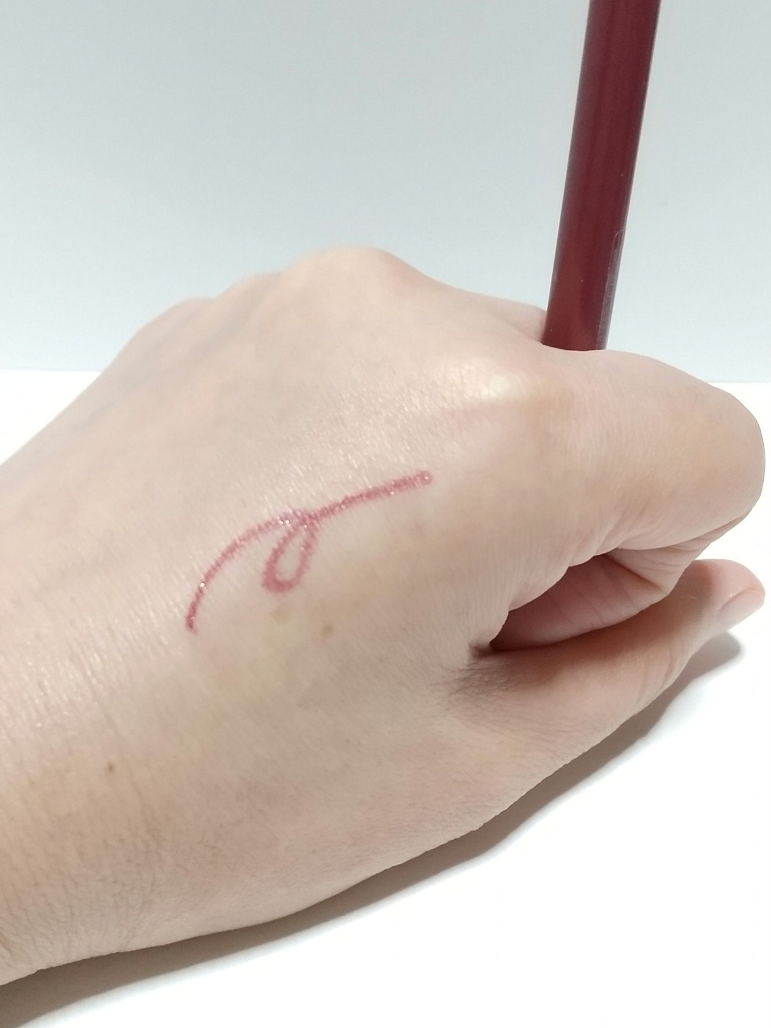 ヴィセ アヴァン リップ&アイカラー ペンシル 007 FIREWORKS/Visée/ペンシルアイライナーを使ったクチコミ（3枚目）