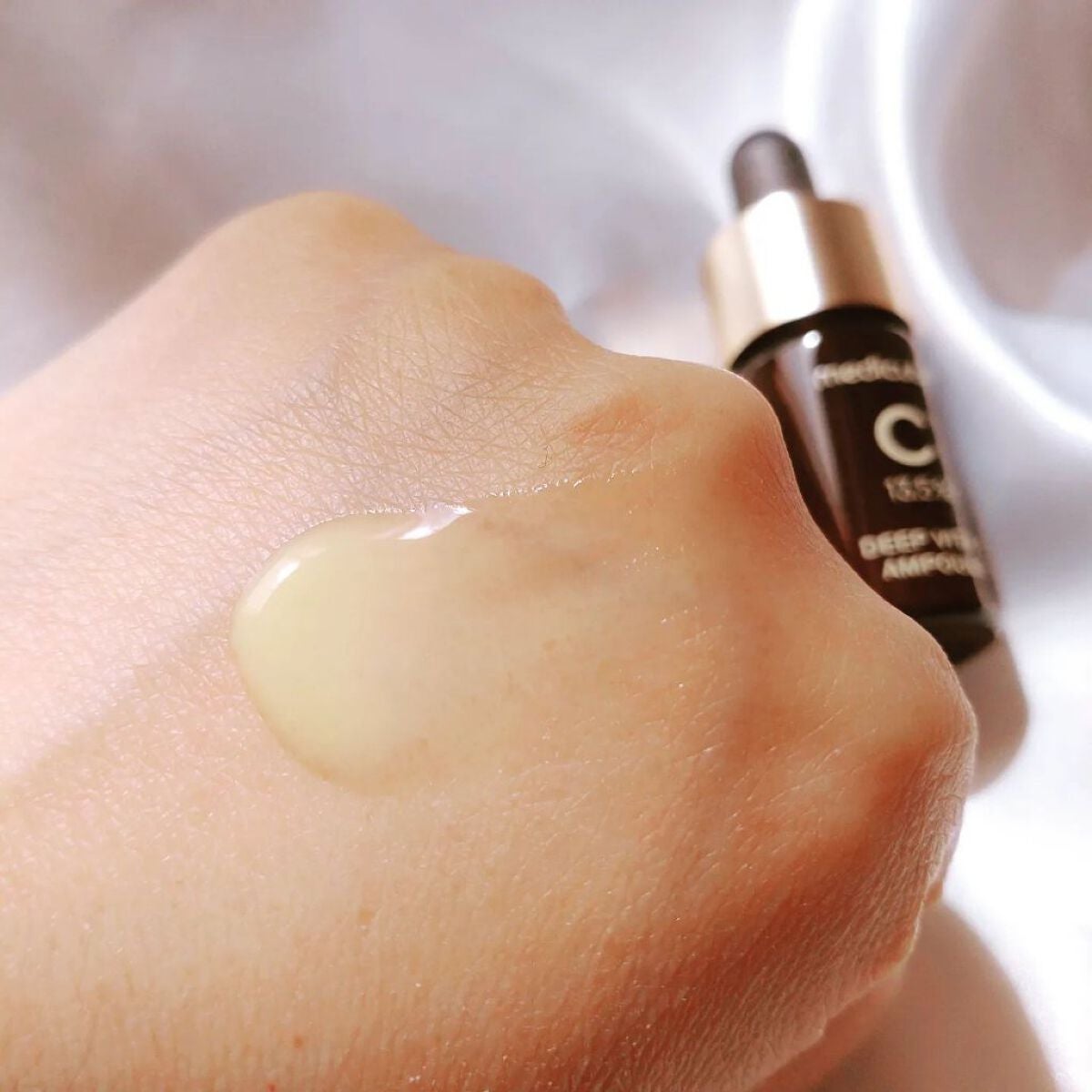 ディープビタCアンプル/MEDICUBE/美容液を使ったクチコミ(5枚目)