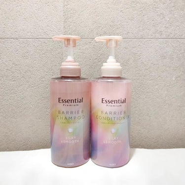 Essential Premium
Barrier Shampoo Conditioner
- silky & smooth -

パサつく髪に、さらツヤタイプ
とろふわスフレ泡でやさしい洗い心地。
シ