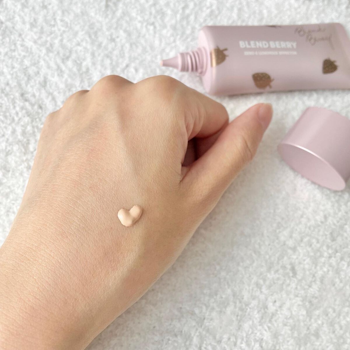 ゼロG ルミナスエフェクター 001/BLEND BERRY/BBクリームを使ったクチコミ(3枚目)