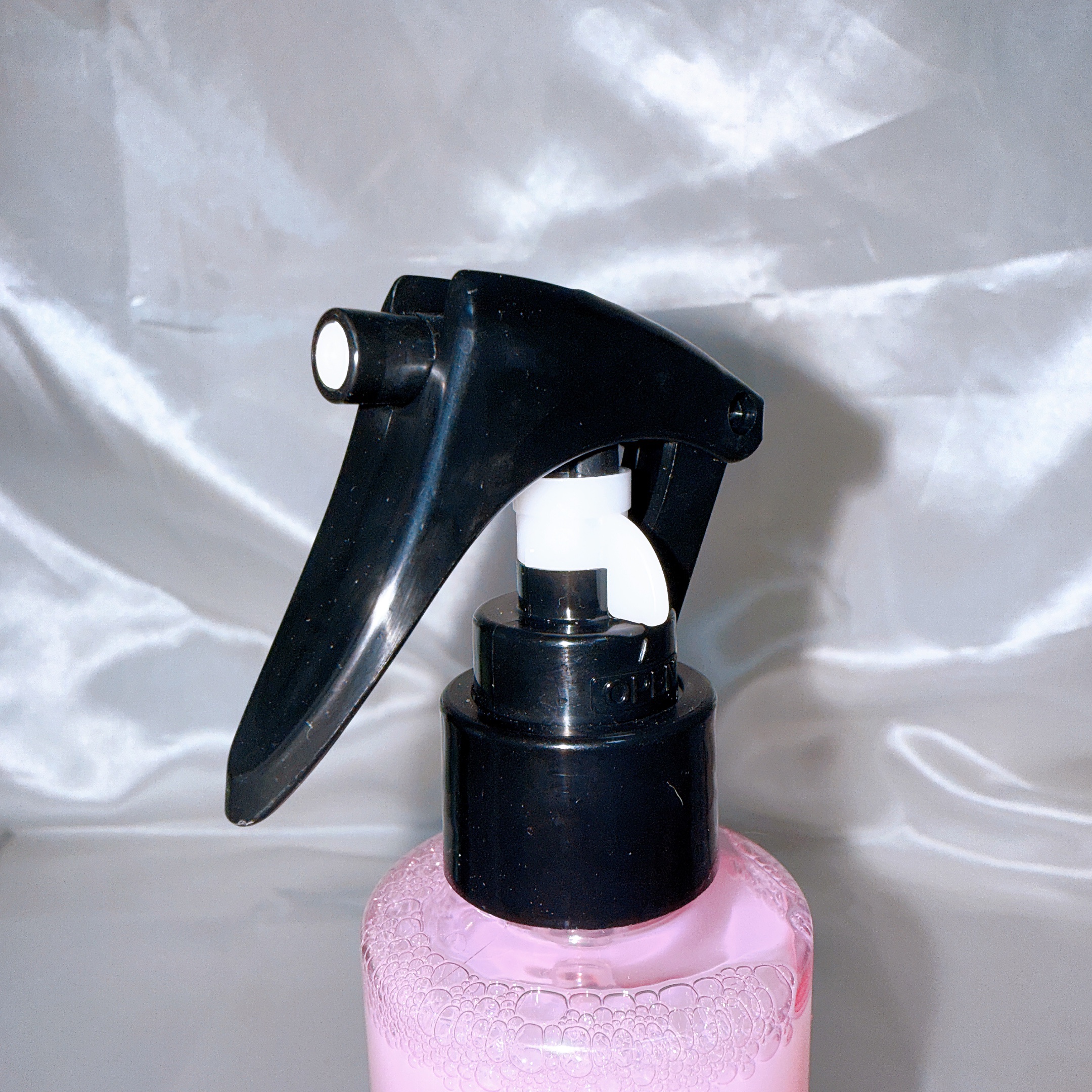 スリーク３Ｗａｙリペアオイルミスト/スリーク by サラサロン/ヘアオイルを使ったクチコミ（2枚目）