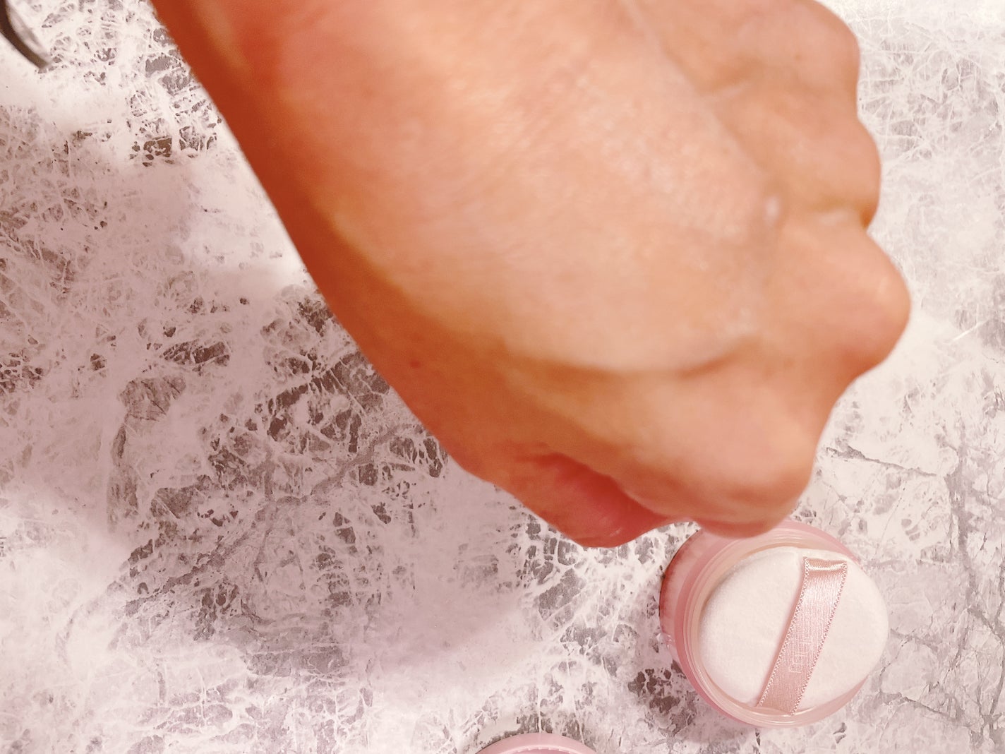 ヨレンパウダー ツヤカバー/muice/ルースパウダーを使ったクチコミ(5枚目)