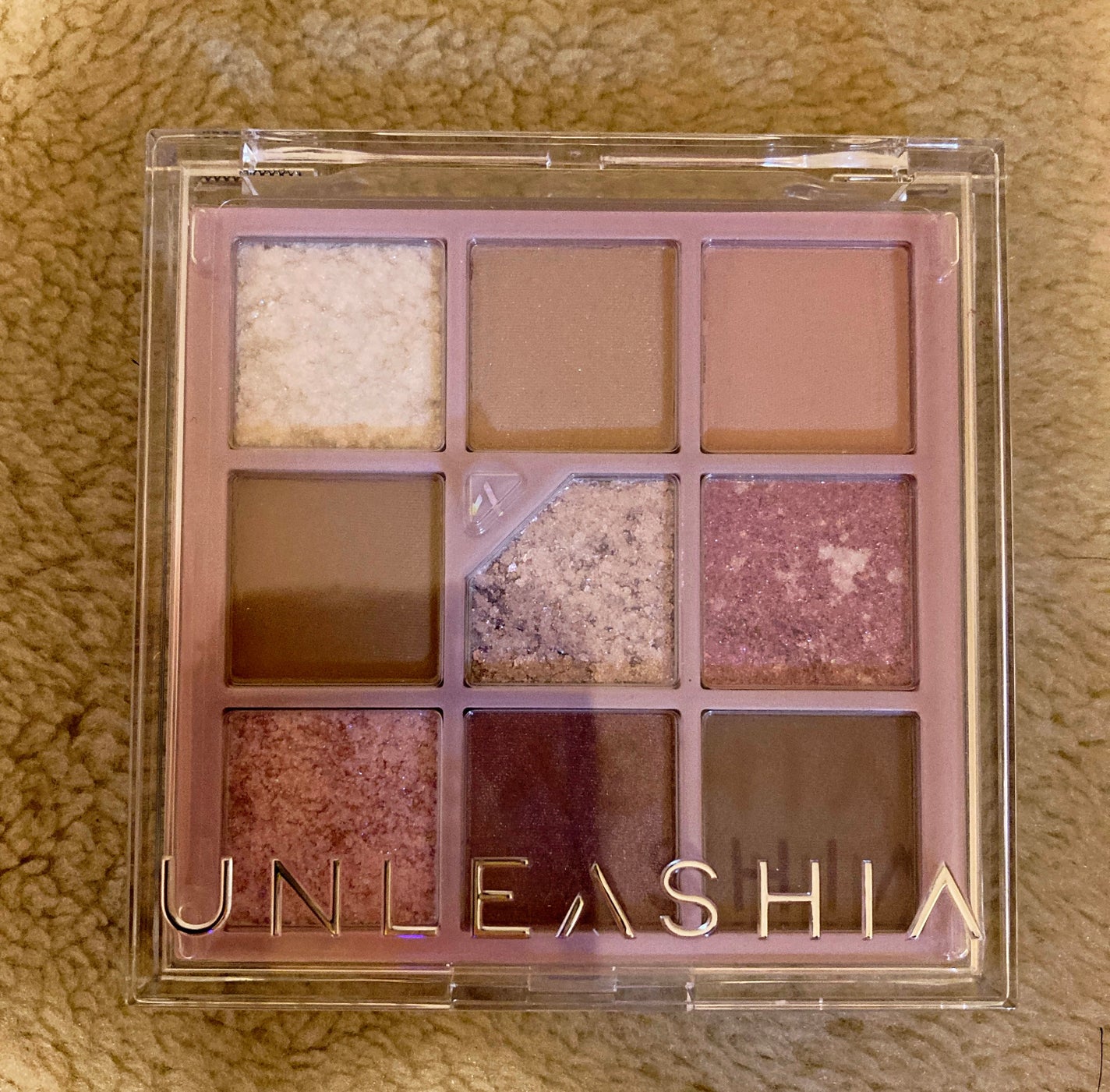 グリッターペディアアイパレット/unleashia/アイシャドウパレットを使ったクチコミ(1枚目)