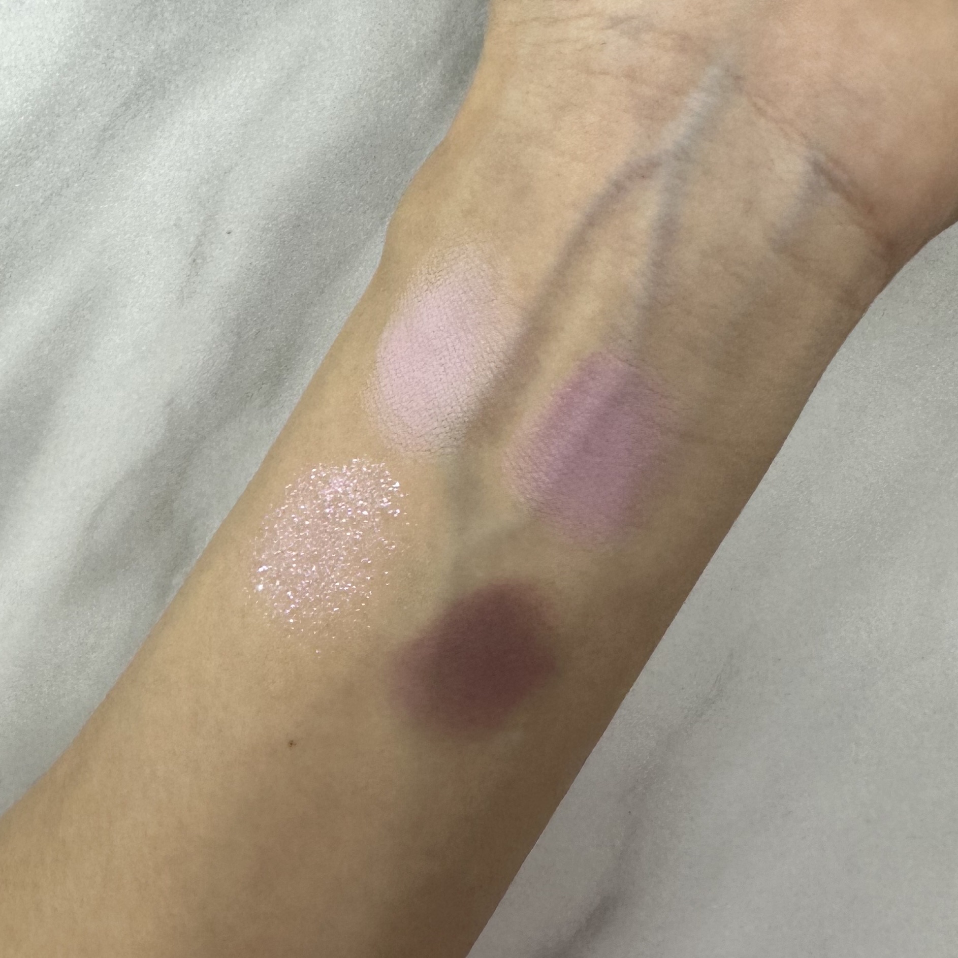 ベターザンアイズ ミルクシリーズ W01 ドライラベンダー/rom&nd/アイシャドウパレットを使ったクチコミ（3枚目）