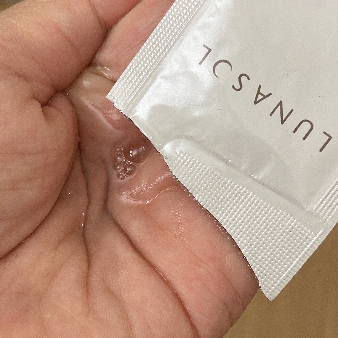 オイルインソリューションI（みずみずしいしっとりタイプ）/LUNASOL/化粧水を使ったクチコミ（2枚目）