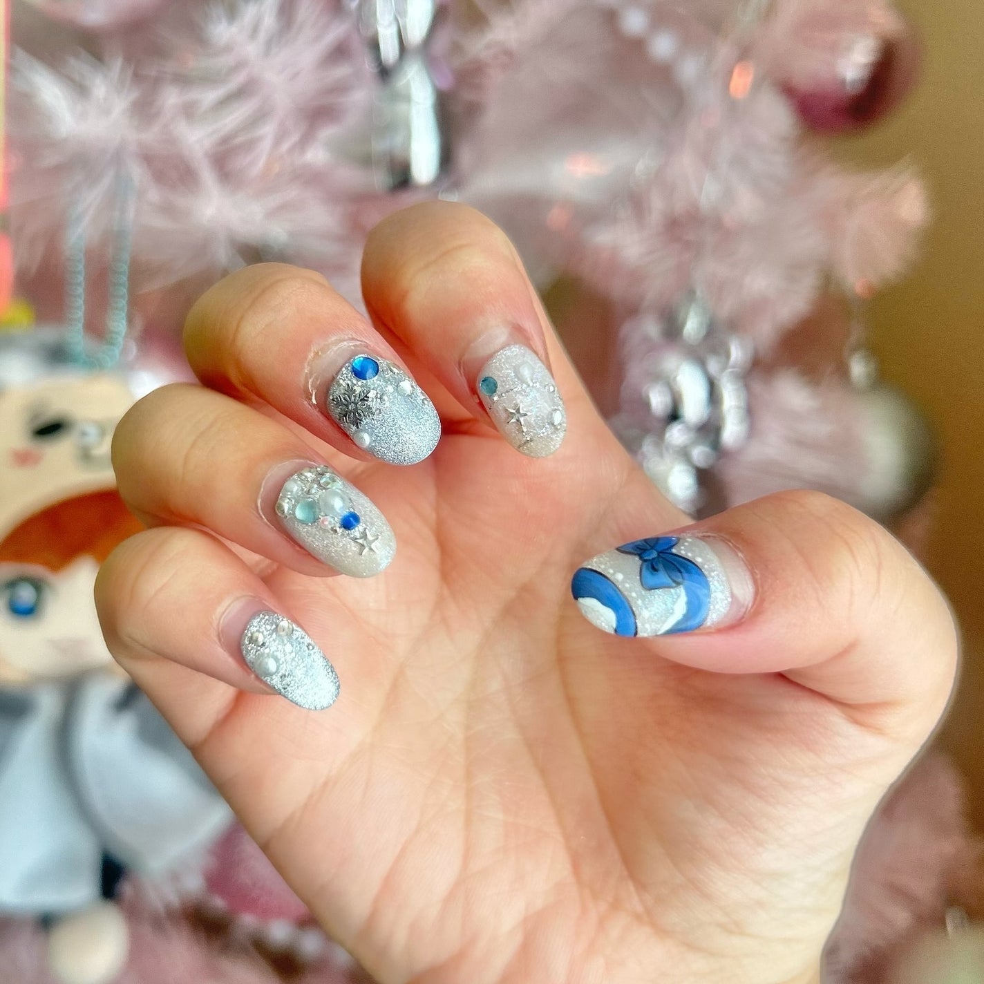 𝙼𝚒𝙺𝚒𝚝𝚝𝚢🧸💓む on LIPS 「・もたもたしてたらどんどん詰め伸びてそろそろ外す日が😭笑冬⛄️..」(3枚目)