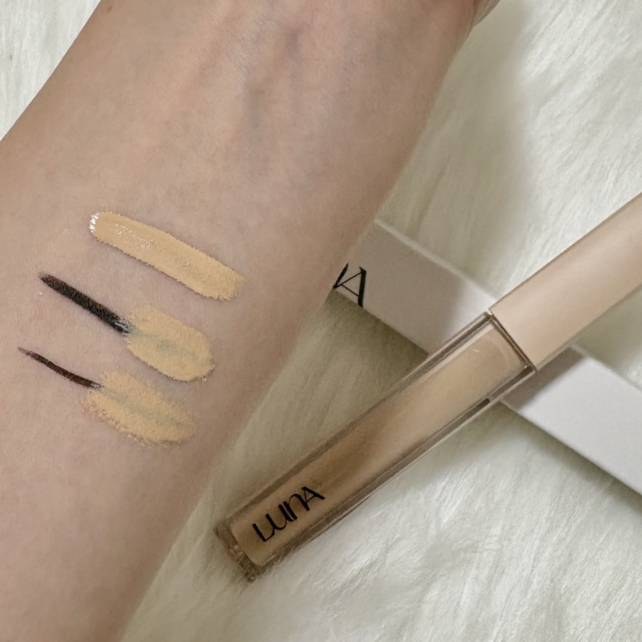 ロングラスティングチップコンシーラーフィックシングフィット/LUNA/リキッドコンシーラーを使ったクチコミ（3枚目）