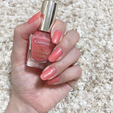 あこ on LIPS 「キャンメイクカラフルネイルズ💅3度塗り。夏っぽくて可愛い♡#キ..」(1枚目)