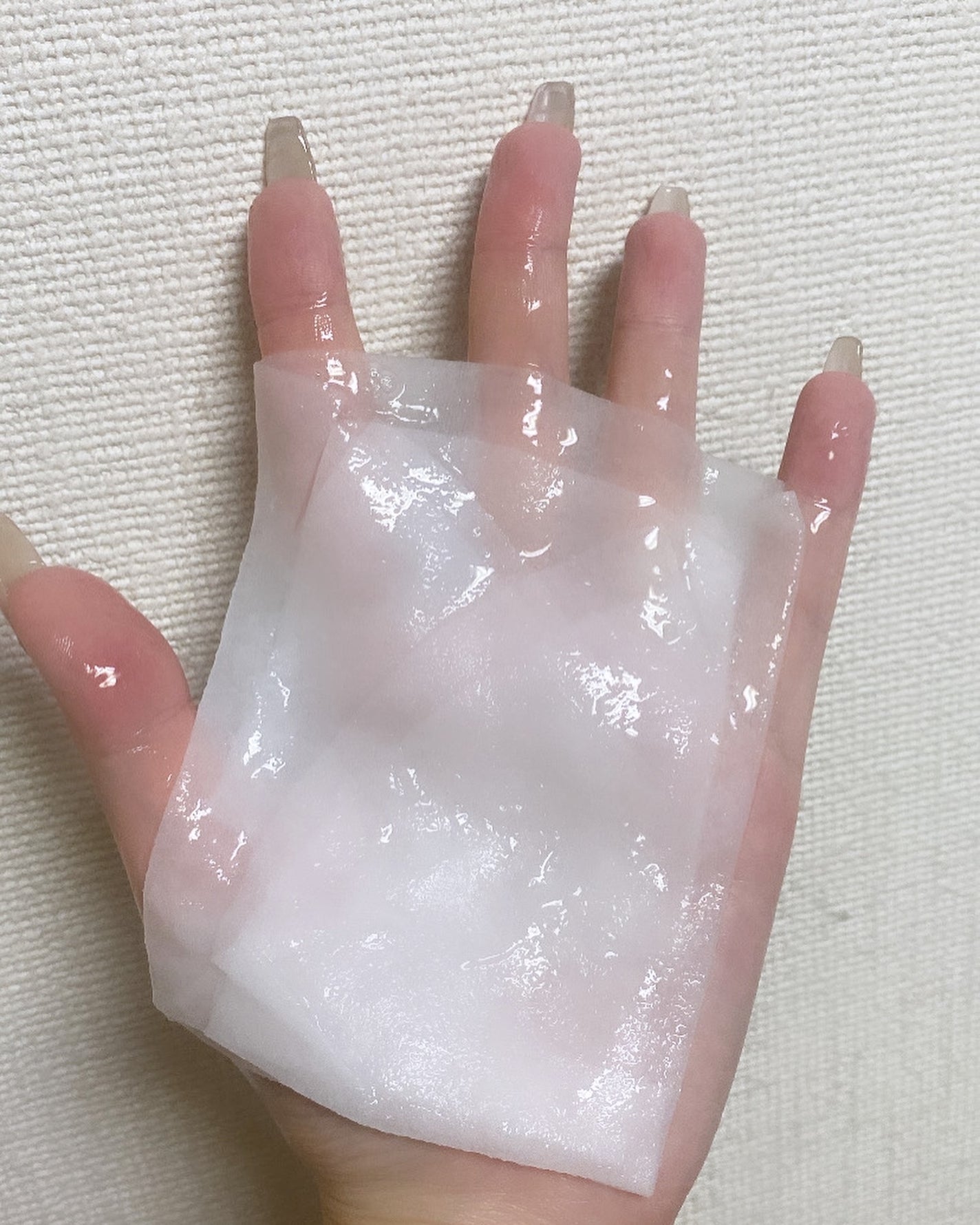 momo on LIPS 「・1枚で水分、鎮静、肌のバリア、毛穴の悩みまでオールインワ..」(2枚目)