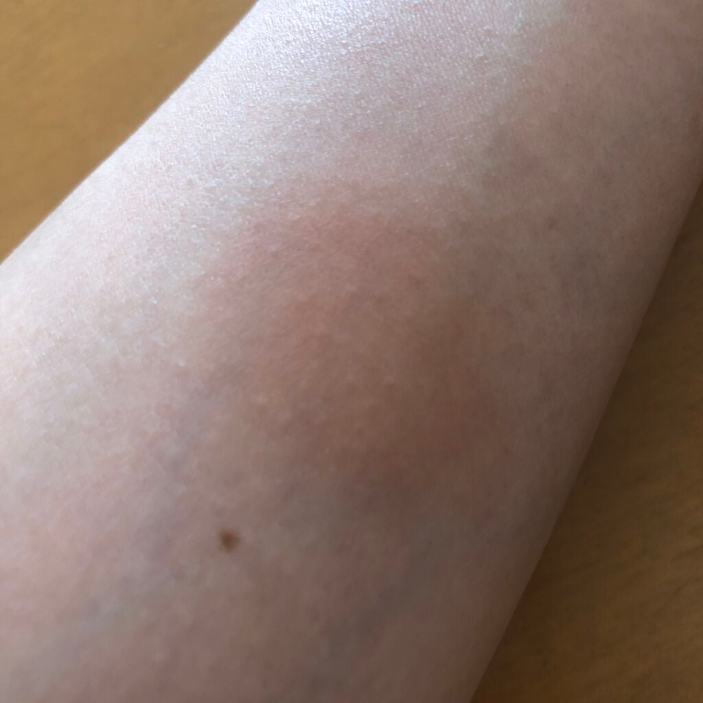 32歳ほどほどコスメ好き on LIPS 「とにかくおしゃれな仕上がりを求めている方におすすめ!NARSエ..」(4枚目)