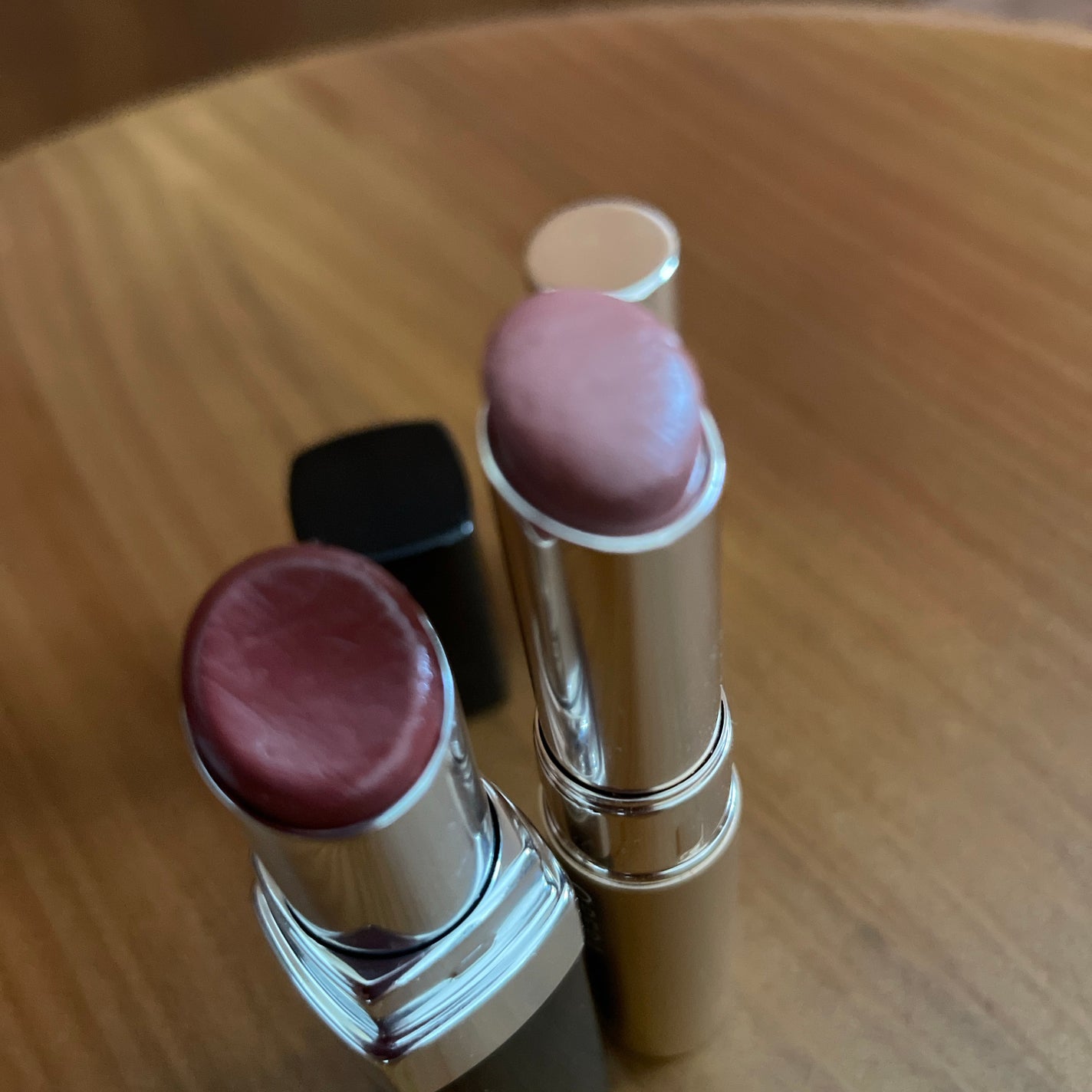 プランクトン on LIPS 「#アンドビー限定カシスブラウン 対 #オペラ 04ブラウン の..」(2枚目)