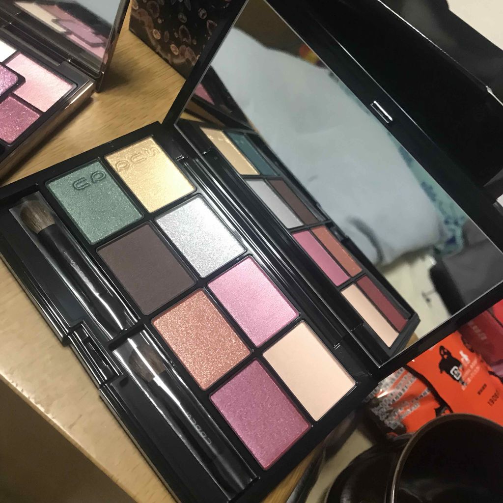 2018 クリスマス アイシャドウ コンパクト/SUQQU/アイシャドウパレットを使ったクチコミ（1枚目）