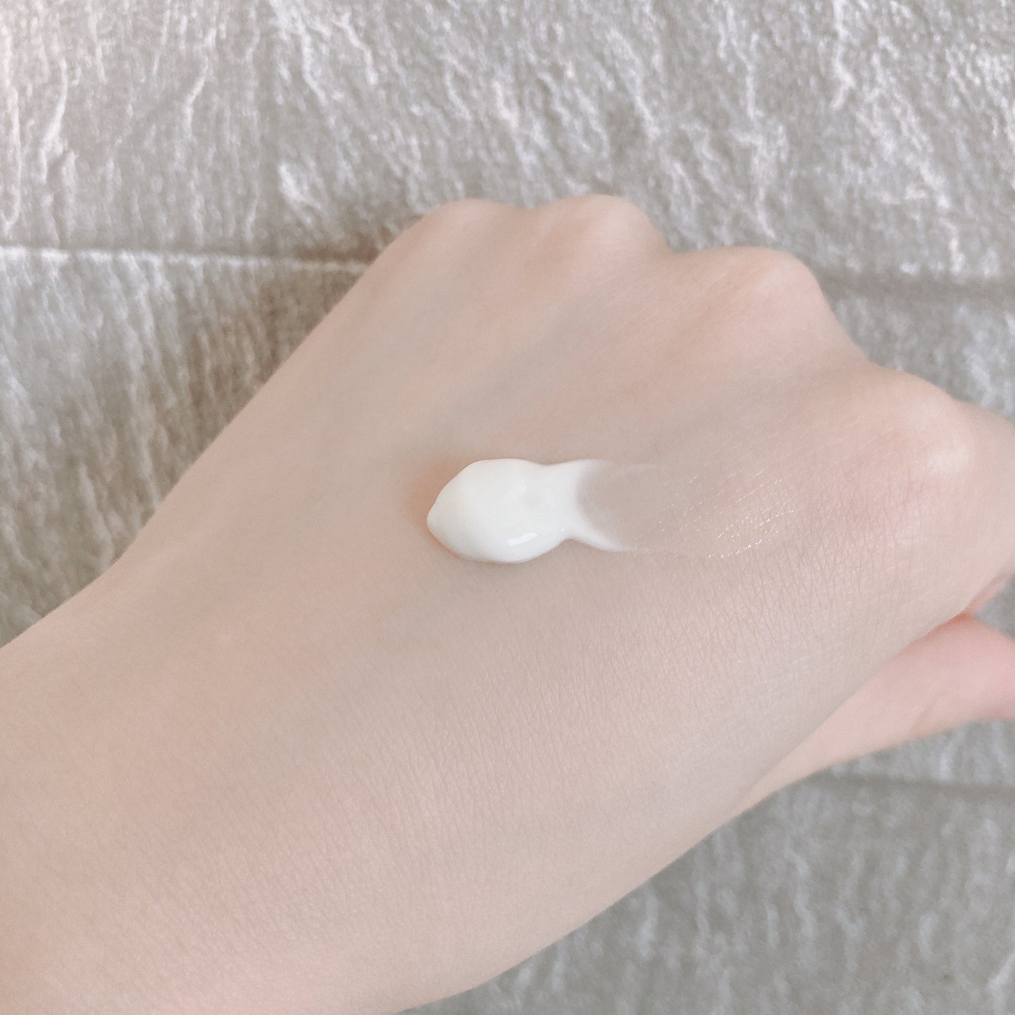 ダルバ ウォータフル エッセンス サンクリーム/ダルバ/日焼け止めクリームを使ったクチコミ(5枚目)