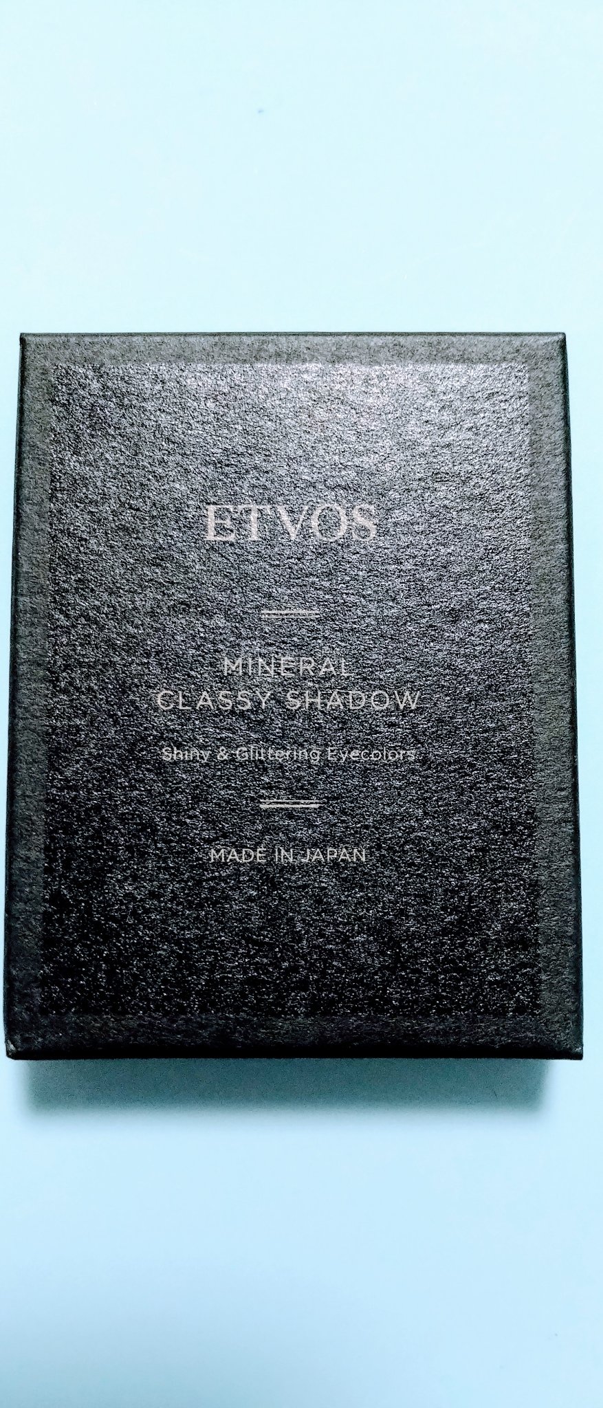 【使った商品】
エトヴォス
ミネラルクラッシィシャドー
イノセントブルーム

【色味】
ピンクとオレンジ

【密着感】
◎

【発色】
◎

【良いところ】
色味が花っぽく可愛い
使いやすい
ブラシとチップ付き