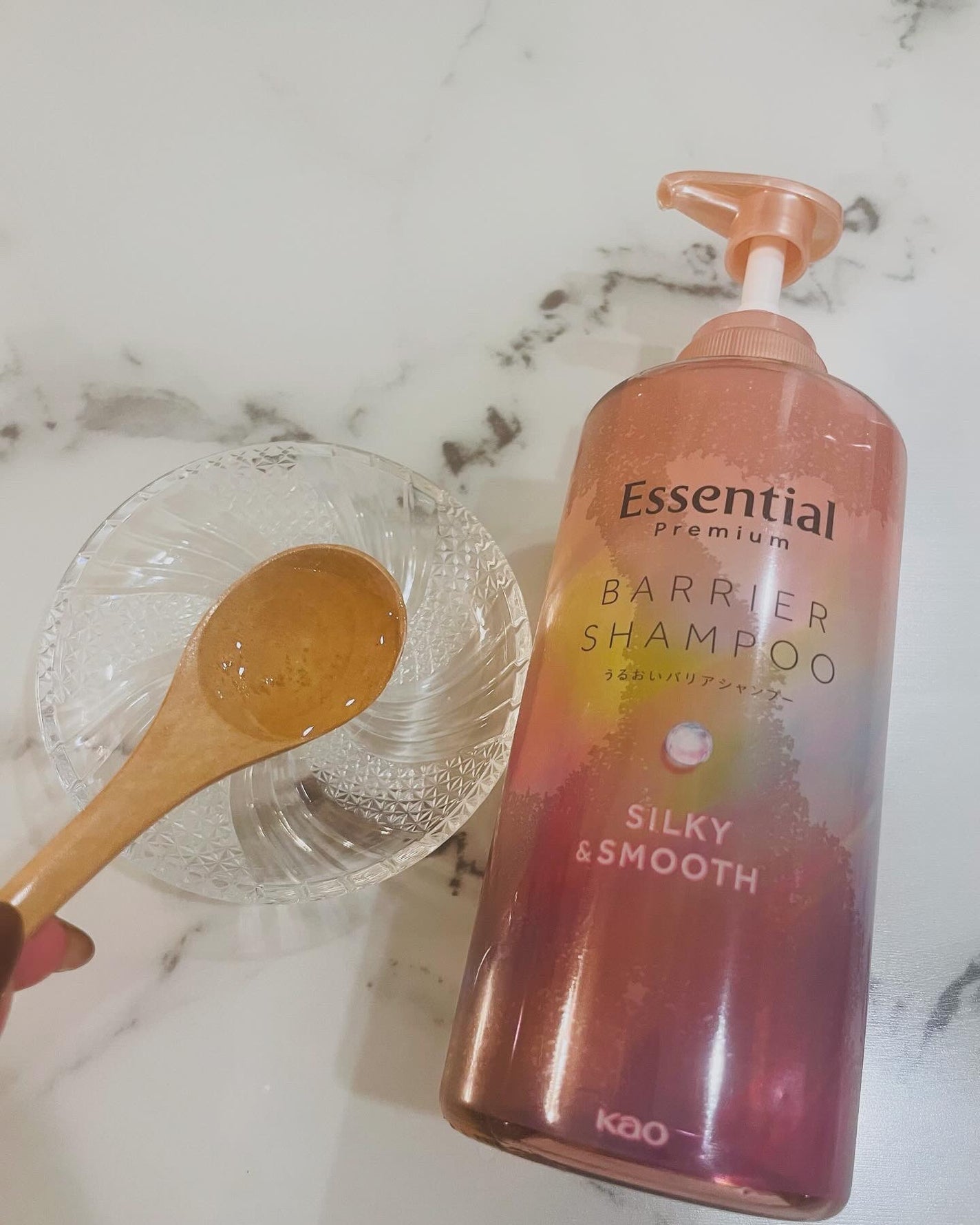 エッセンシャルプレミアム バリアシャンプー・コンディショナー シルキー&スムース/エッセンシャル/市販シャンプーを使ったクチコミ(2枚目)