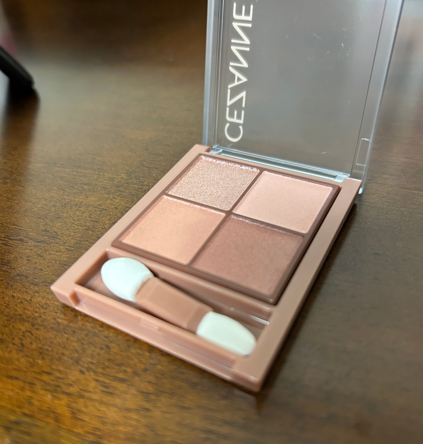 ビタートーンアイシャドウ/CEZANNE/パウダーアイシャドウを使ったクチコミ(1枚目)