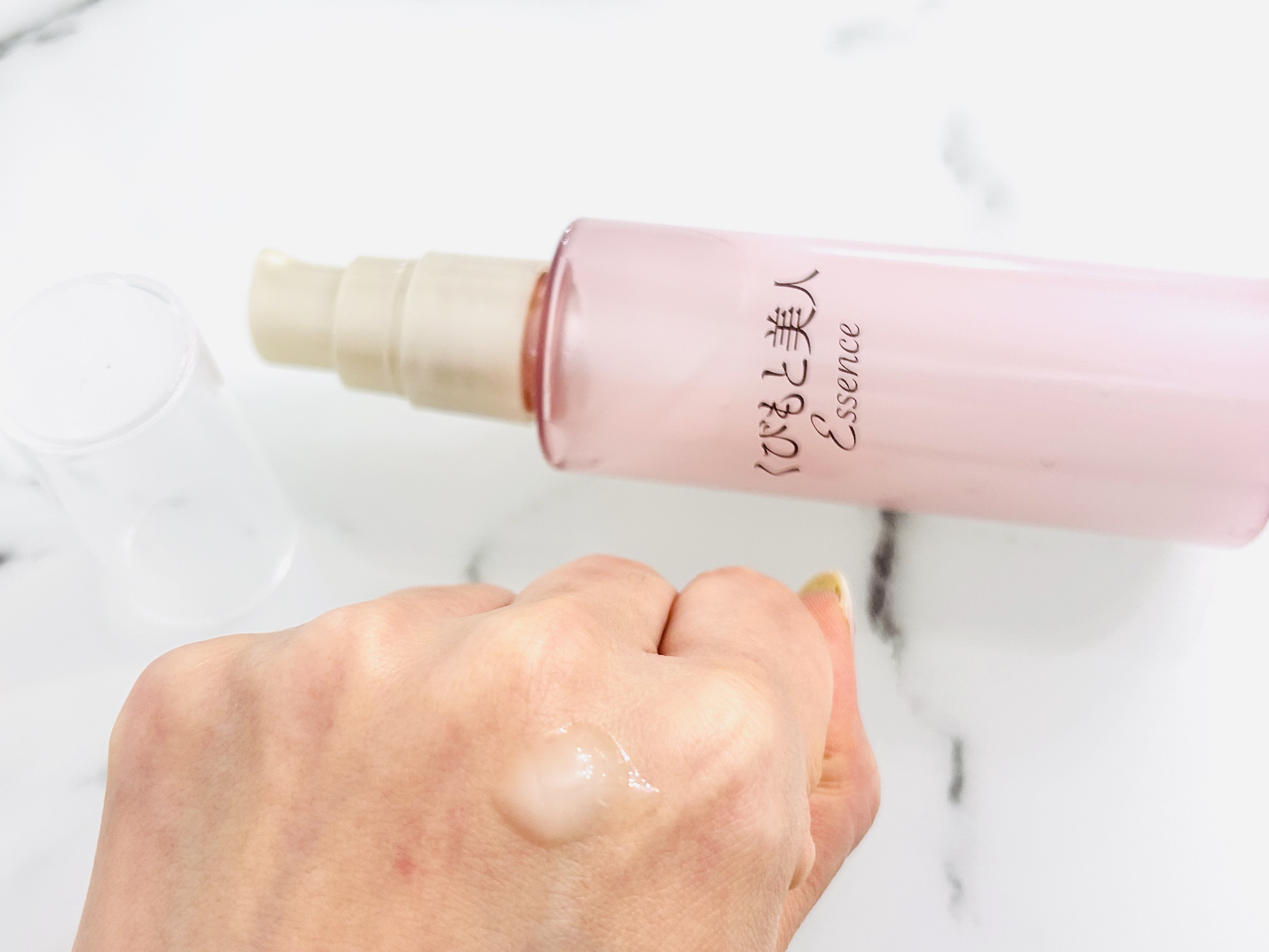 くびもと美人 あごライン集中ケア美容液 /マックス/フェイスクリームを使ったクチコミ（2枚目）