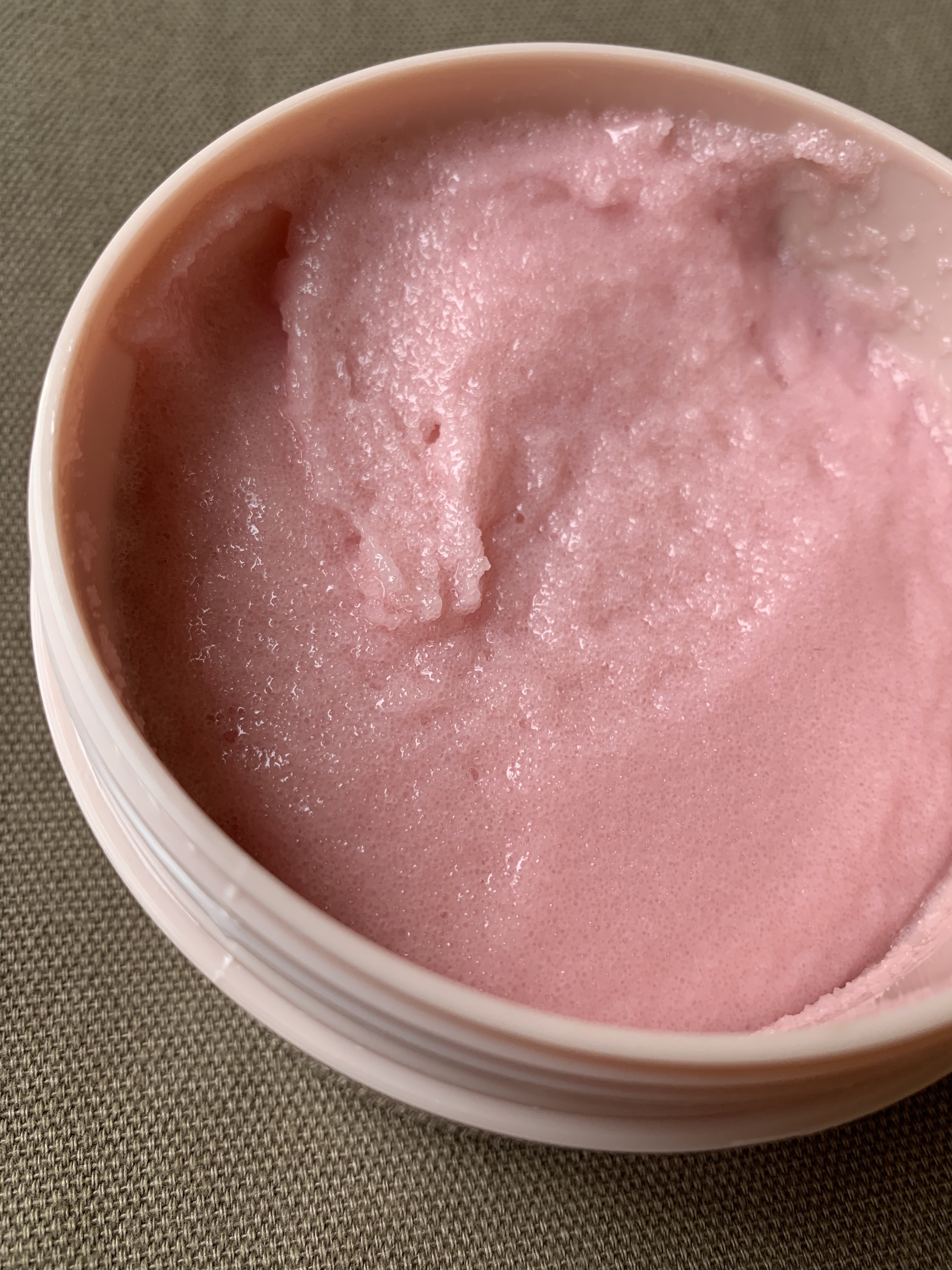 Q+Me スウィート ボム タラソ スクラブ/AGARISM/バスト・ヒップケアを使ったクチコミ（3枚目）