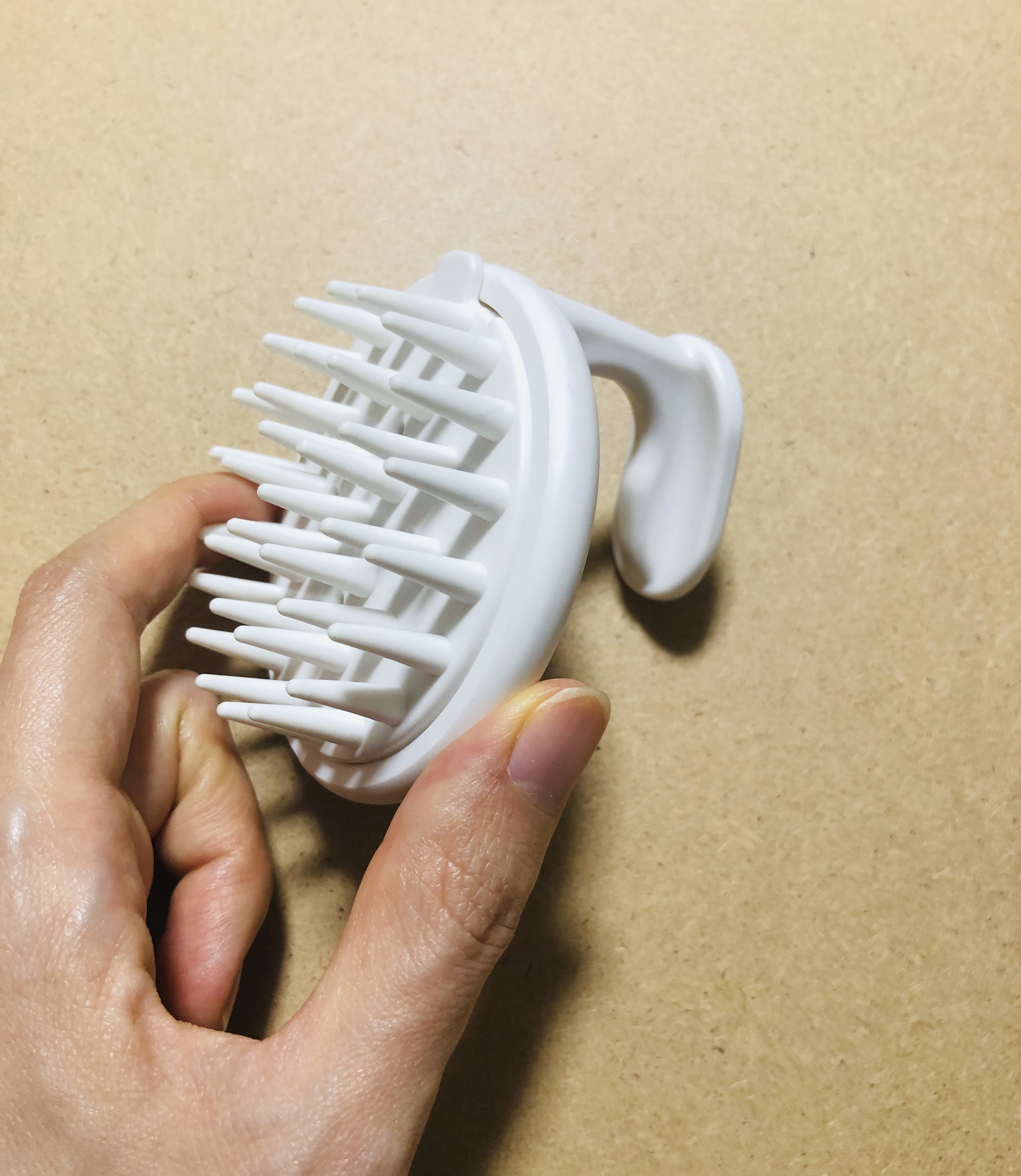 頭皮スッキリシャンプーブラシ/DAISO/スカルプブラシを使ったクチコミ（1枚目）