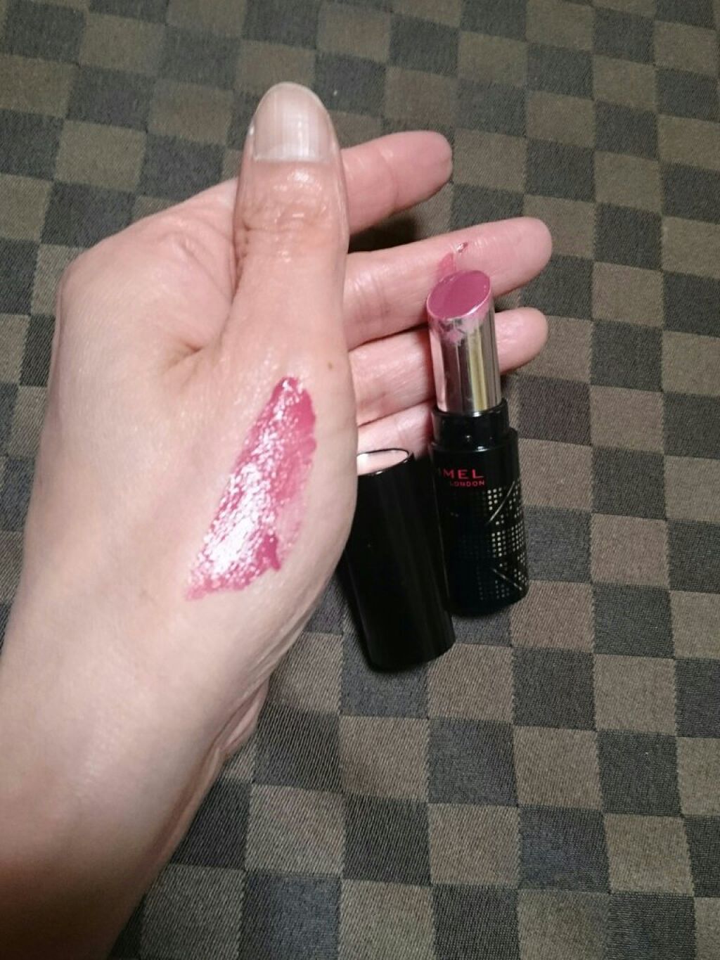 ラスティングフィニッシュ クリーミィ リップ 014 モーヴレッド/リンメル ロンドン/口紅を使ったクチコミ（1枚目）