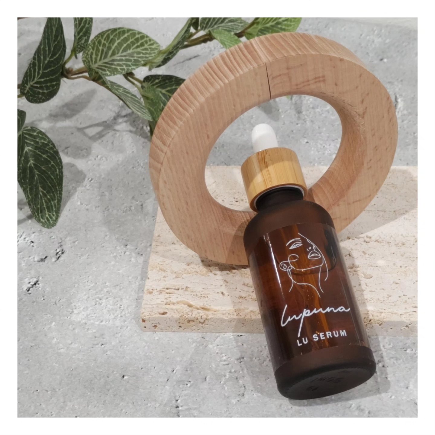 ❁天然成分98%❁オーガニック美容液をお試しさせて頂いたので感想を😌💭
　　　
某大手化粧品会社のピテラの成分を98%配合した嬉しすぎる美容液🥺✨
　
オーガニック素材にも拘り、
❝女性の為❞を考え抜いた開発者の方の思いが詰まっていて