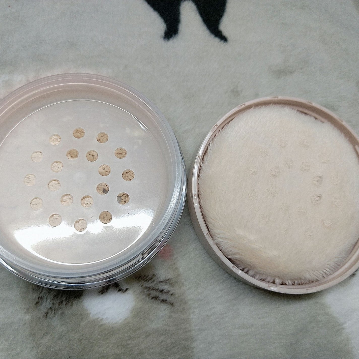 シルキールースモイストパウダー/キャンメイク/ルースパウダーを使ったクチコミ(2枚目)