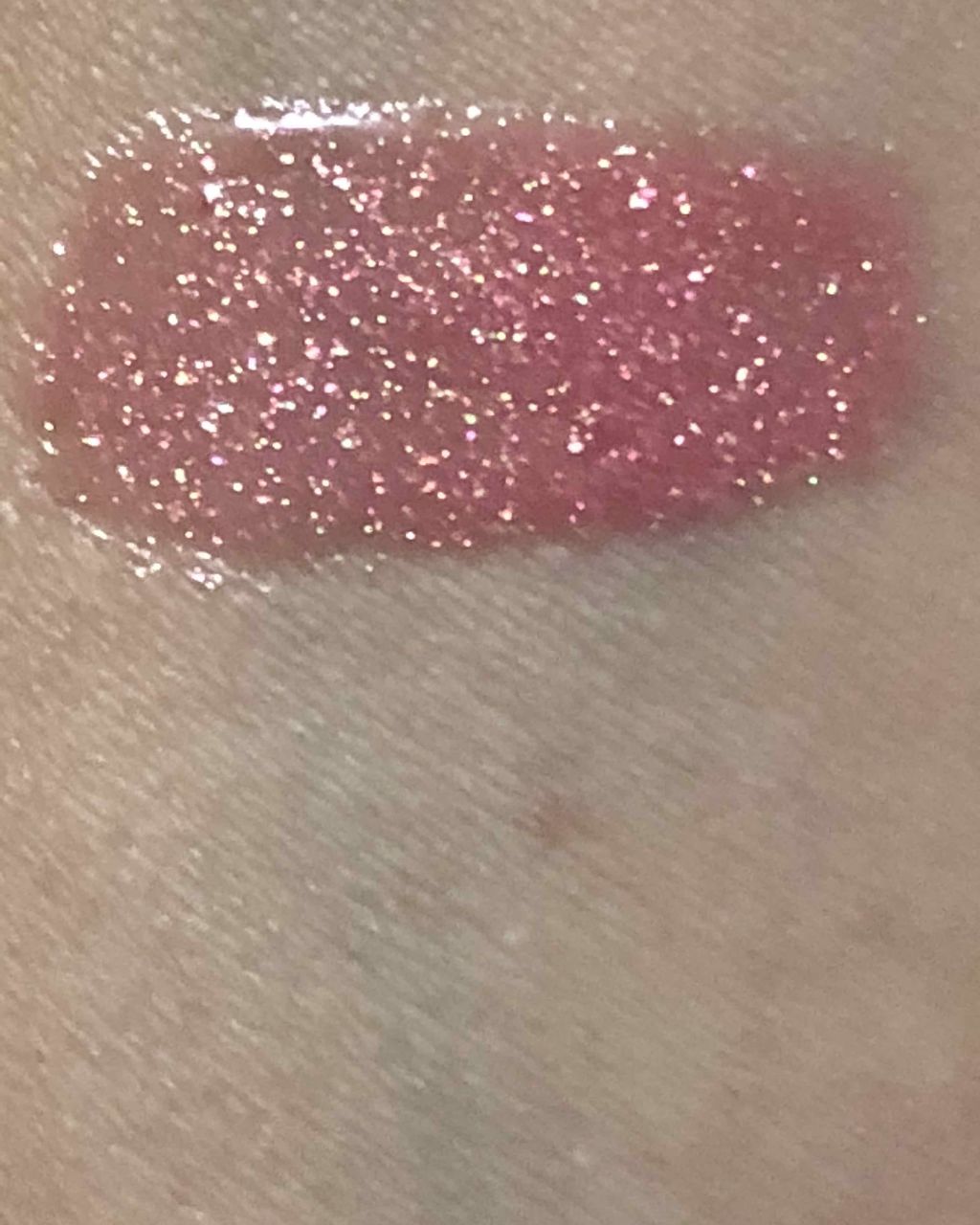 メスメリック グロスオン/CHICCA/リップグロスを使ったクチコミ（2枚目）