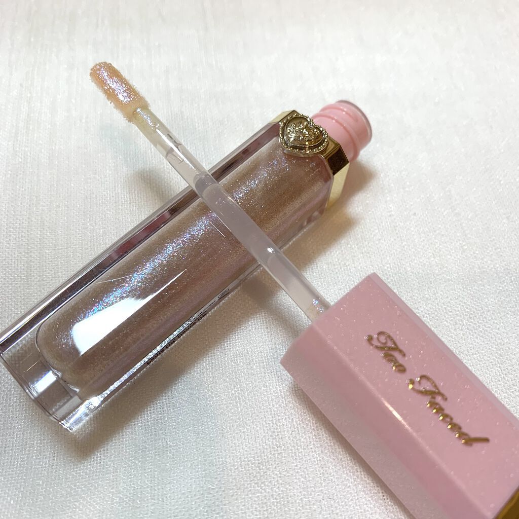 リッチ＆ダズリン ハイシャイン スパークリング リップグロス オール ザ スターズ/Too Faced/リップグロスを使ったクチコミ（2枚目）