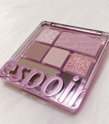 espoirのリアルアイパレット MAUVE MEは一つで大人なくすみピンクメイクが完成する優秀パレット。



espoir Real eyepallet  #05  MAUVE ME




チーク、シェーディング、アイブロウ、アイシャドウ、が集結。


ベースカラーも締め色もラメも入っててしっかり盛れるし、ラメに至っては二色も入ってて神。








#espoir #espoir_アイシャドウ #エスポア #エスポア_アイシャドウ #リアルアイパレット #アイパレット #アイシャドウパレット #アイシャドウ #パレット #アイシャドウ_ピンク #アイシャドウパレット_韓国 #アイシャドウ_韓国 #アイシャドウ_ラメ #アイシャドウ_ブルベ #くすみピンク #くすみピンク_アイシャドウ #モーヴピンク #モーブピンク  #冬のマストバイ  #クリスマスメイク  #私の中の神コスメ  #あざとメイク  #1軍アイテム  #バレンタインメイク  #ガチレビュー の画像 その0