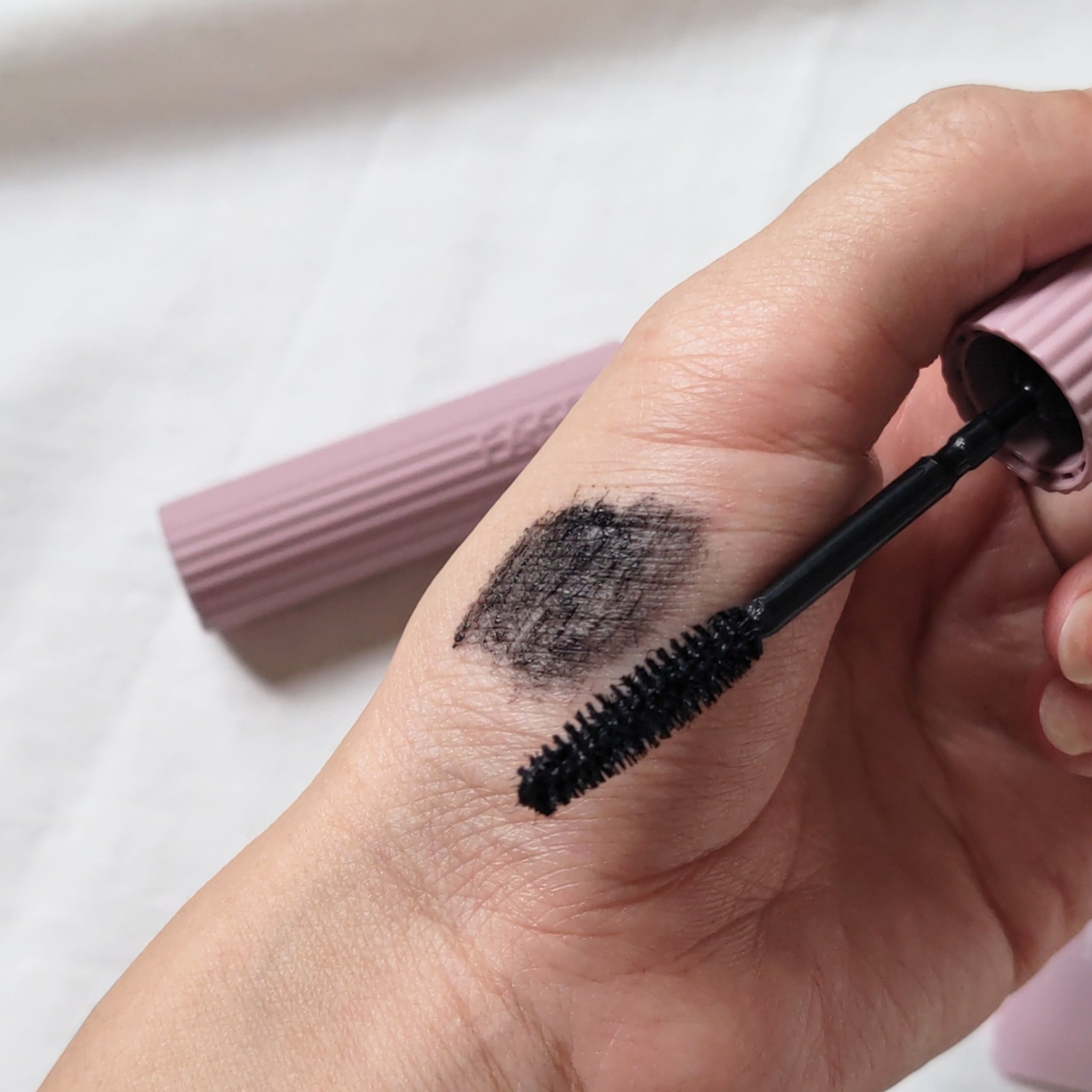 まつパ級 フィルム マスカラ (ロング&ボリューム)/FASIO/マスカラを使ったクチコミ（2枚目）