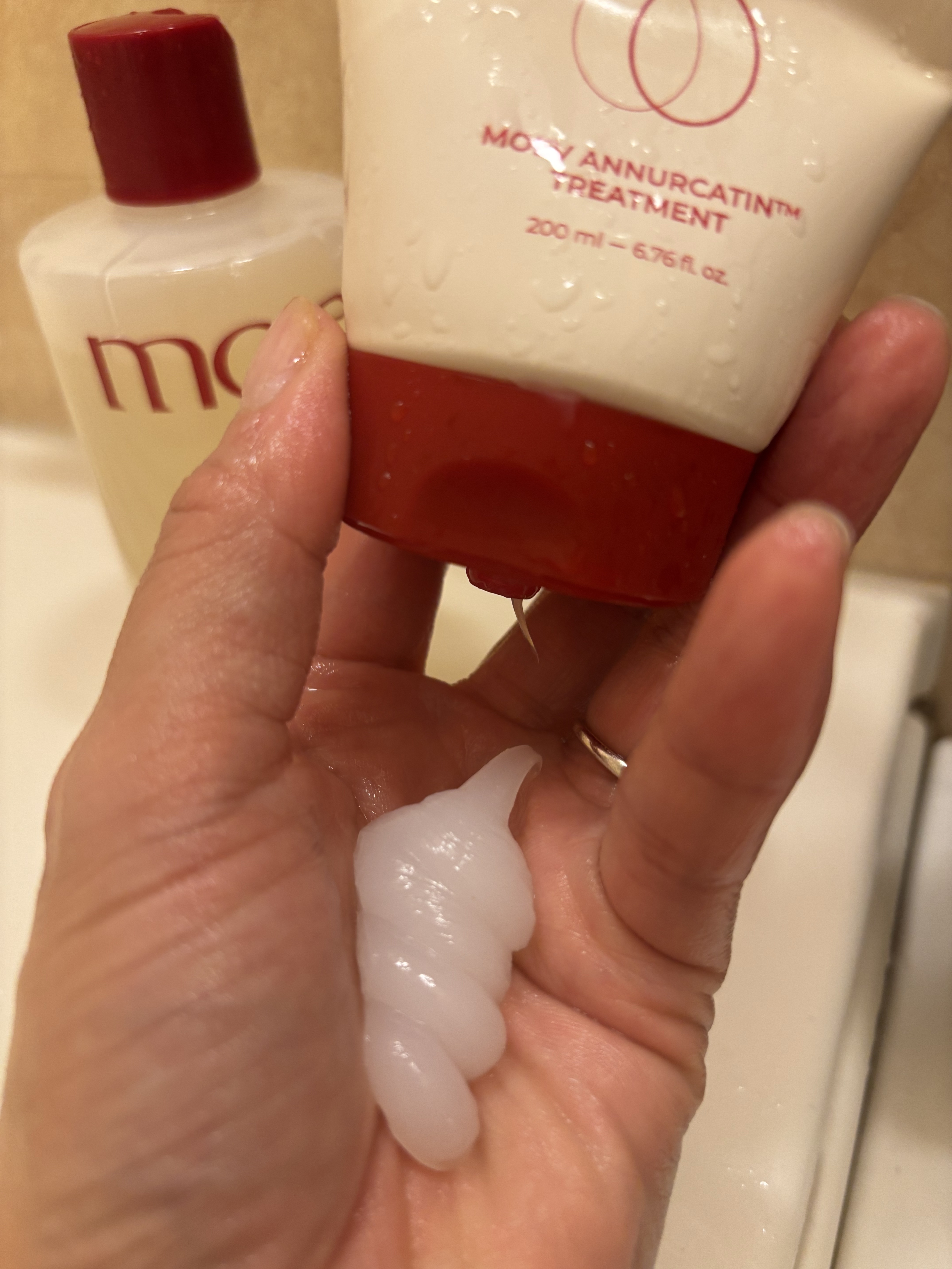 モエブ アヌカチン シャンプー/トリートメント/moev/市販シャンプーを使ったクチコミ（3枚目）