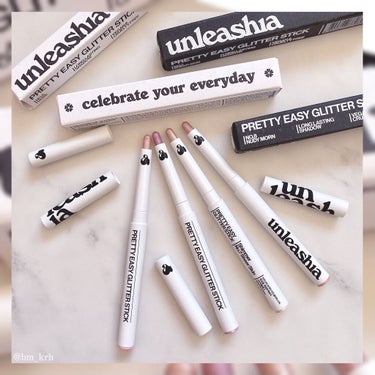 unleashia プリティー イージーグリッタースティックのクチコミ「unleashia 
PRETTY EASY GLITTER STICK
11月17日にリニュ.....」（1枚目）