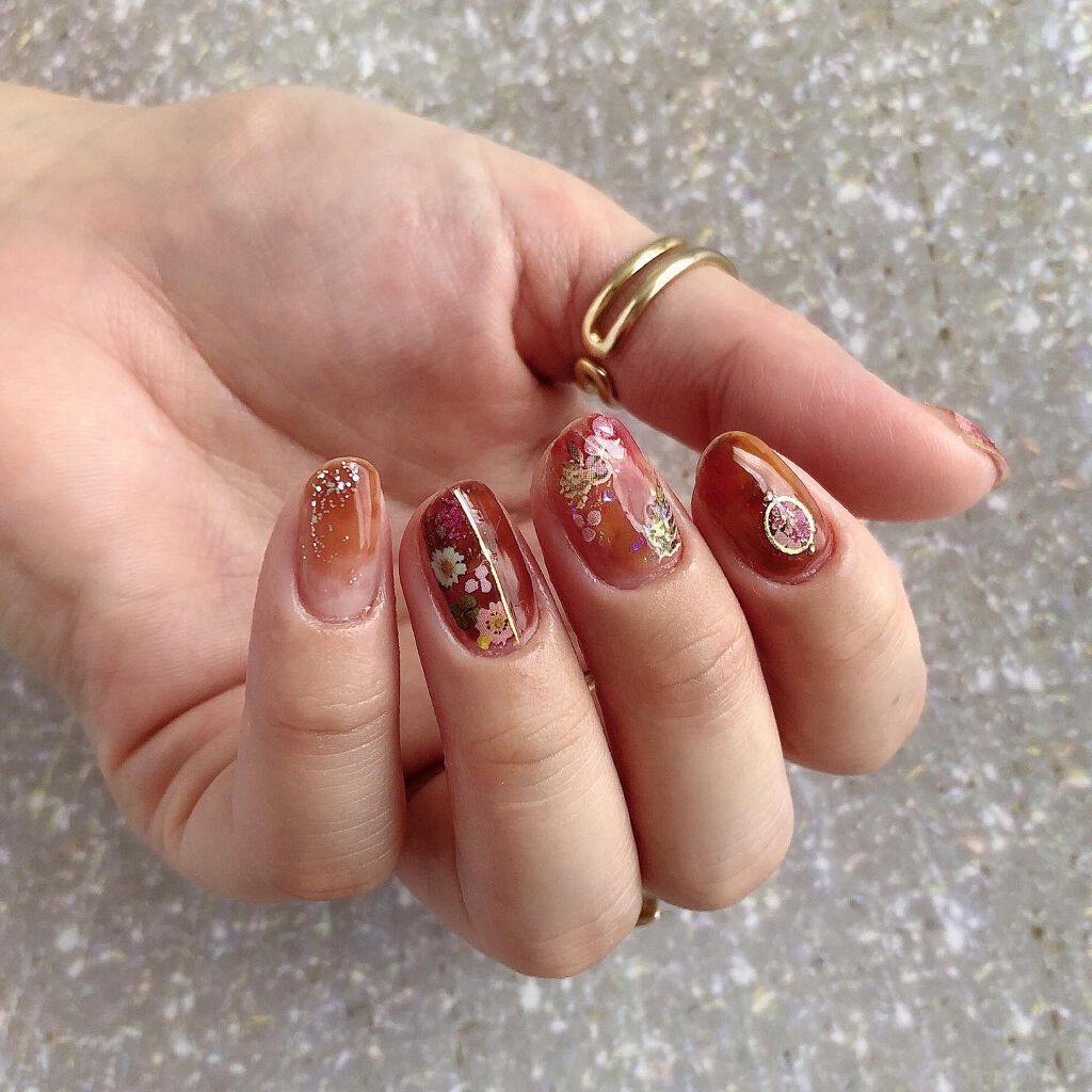 カラフルネイルズ/キャンメイク/マニキュアを使ったクチコミ（2枚目）