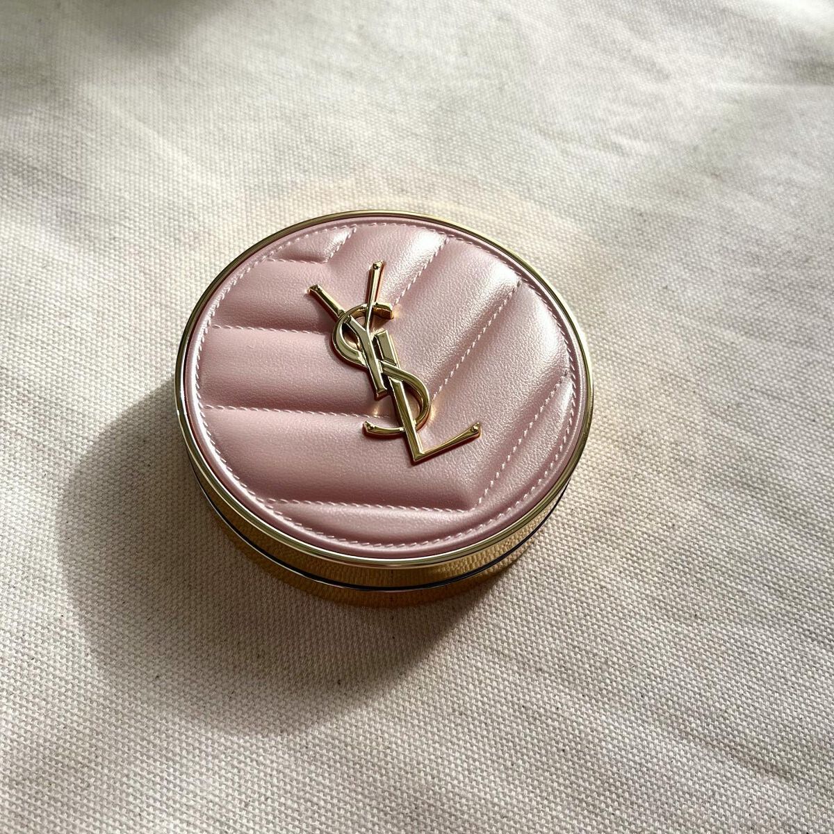 ラディアント タッチ グロウパクト/YVES SAINT LAURENT BEAUTE/クッションファンデーションを使ったクチコミ(1枚目)