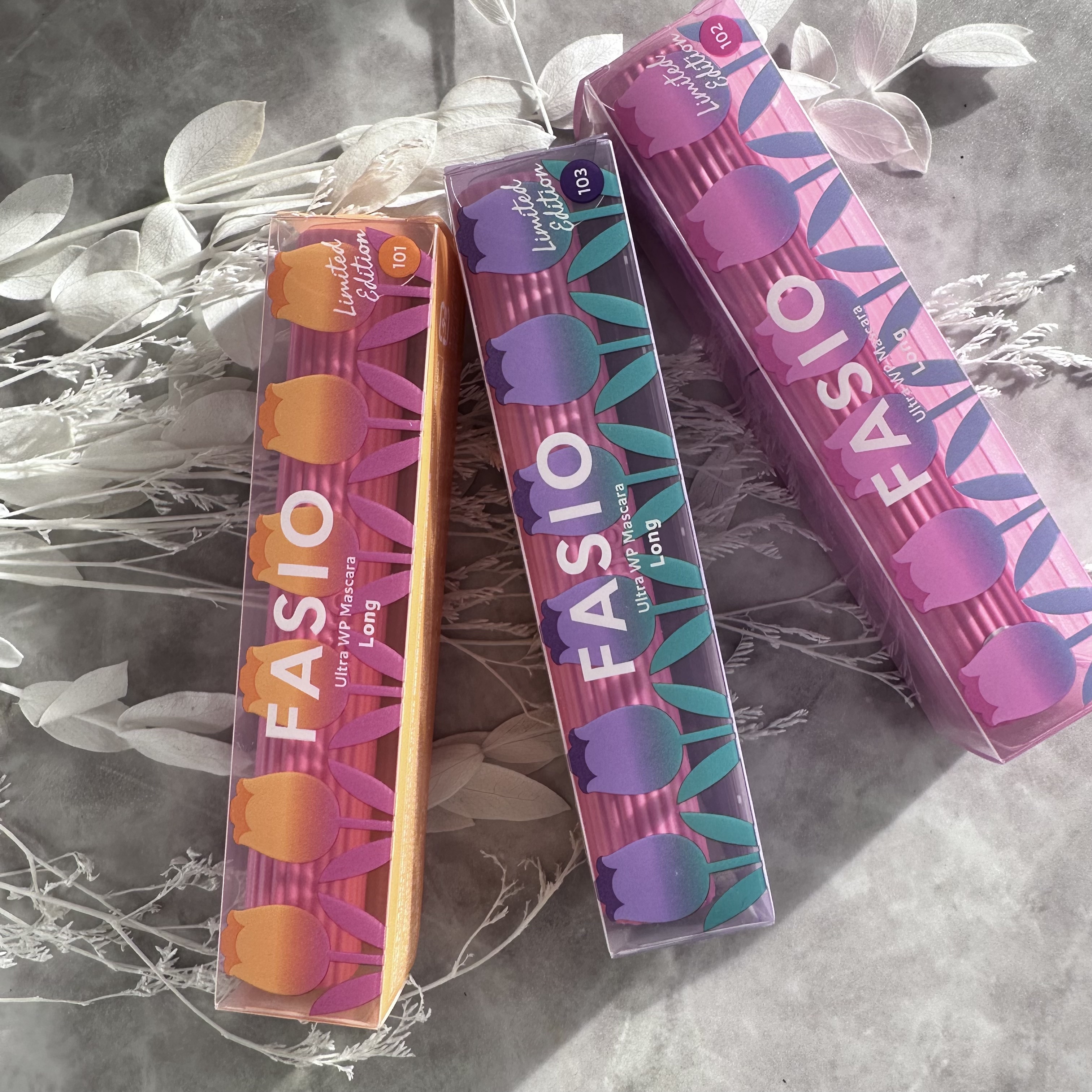 ウルトラ WP マスカラ(ロング) 101 照れ屋な恋人(限定)/FASIO/マスカラを使ったクチコミ（1枚目）