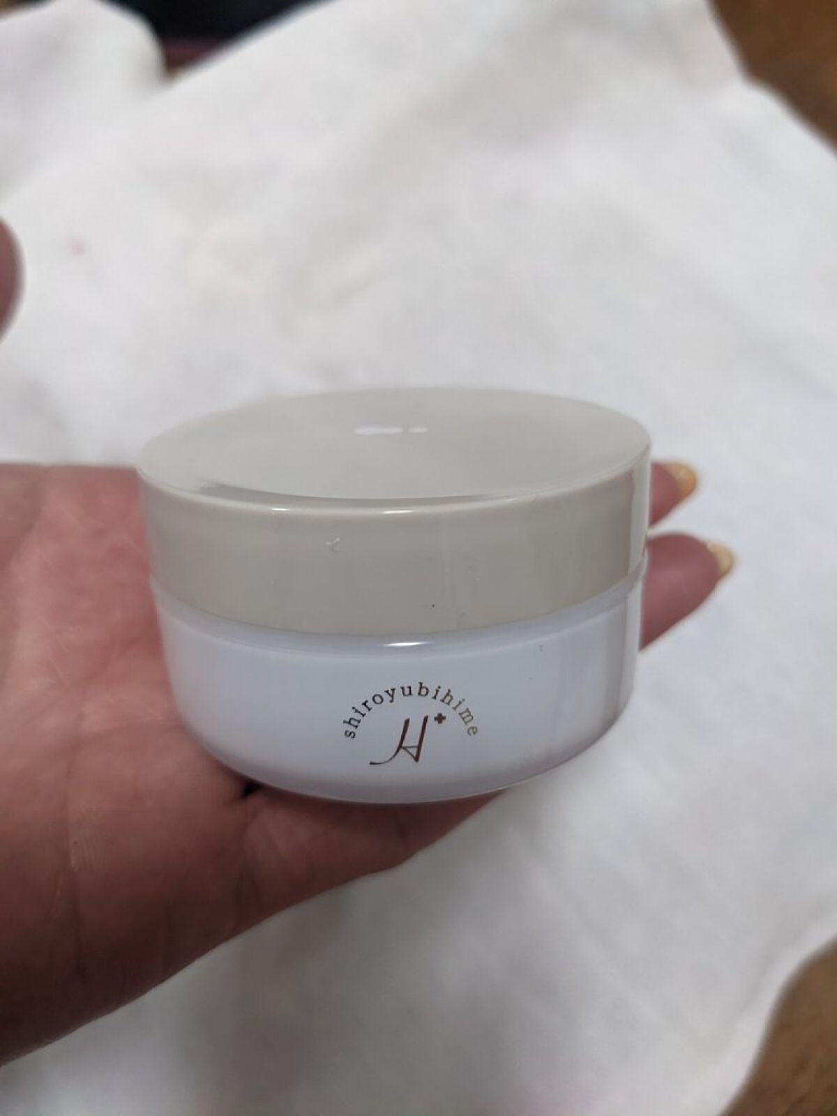 白ゆび姫ナイトパック/himecoto/ハンドクリームを使ったクチコミ（2枚目）