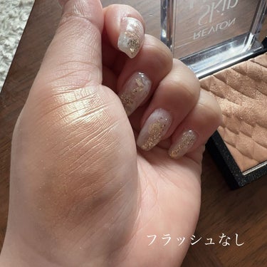 スキンライト プリズマティック ハイライター/REVLON/プレストパウダーを使ったクチコミ（2枚目）