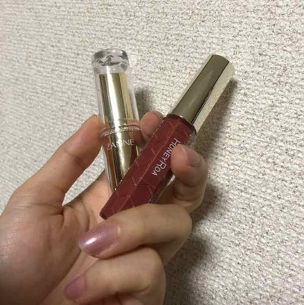 ハニーラスター r/ROAlív/リップグロスを使ったクチコミ(1枚目)