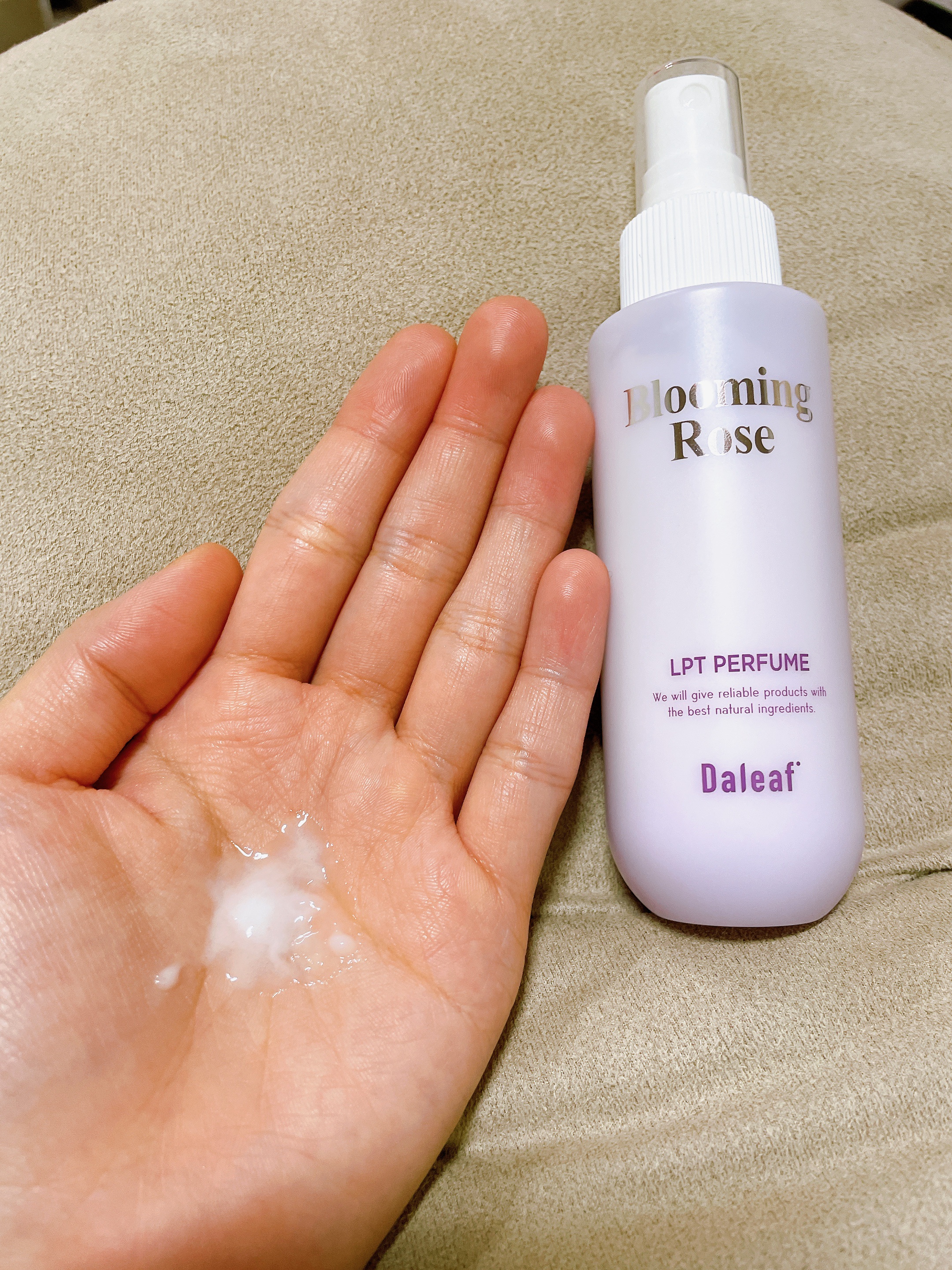 パフュームヘアパックインミスト Pink Breeze/Daleaf/アウトバストリートメントを使ったクチコミ（2枚目）