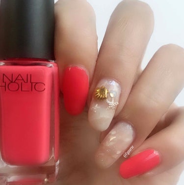 nails inc. ネイル ポーン デュオ キットのクチコミ「#サマーネイル

メインで使ったビビットカラーは
ネイルホリック OR200

中指と薬.....」（2枚目）