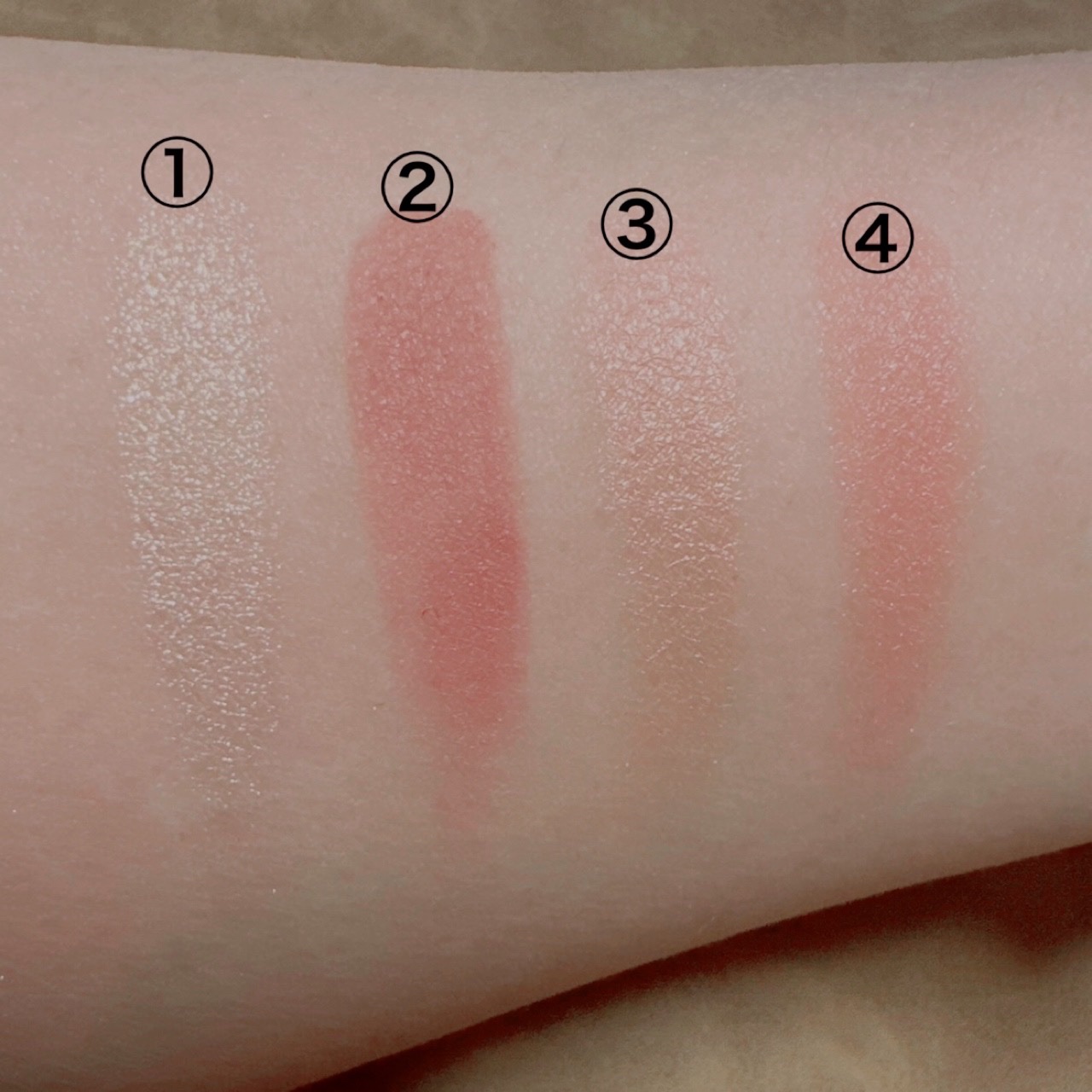 エトワルローズ 4色アイシャドウ/Étoile Rose/アイシャドウパレットを使ったクチコミ（3枚目）