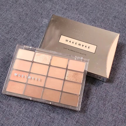 ソフトブラーリングアイパレット/wakemake/アイシャドウパレットを使ったクチコミ(2枚目)