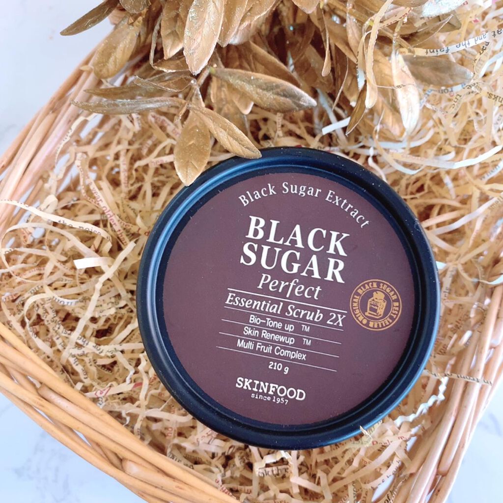 ブラックシュガー パーフェクト エッセンシャル スクラブ2X/SKINFOOD/洗い流すパック・マスクを使ったクチコミ（1枚目）