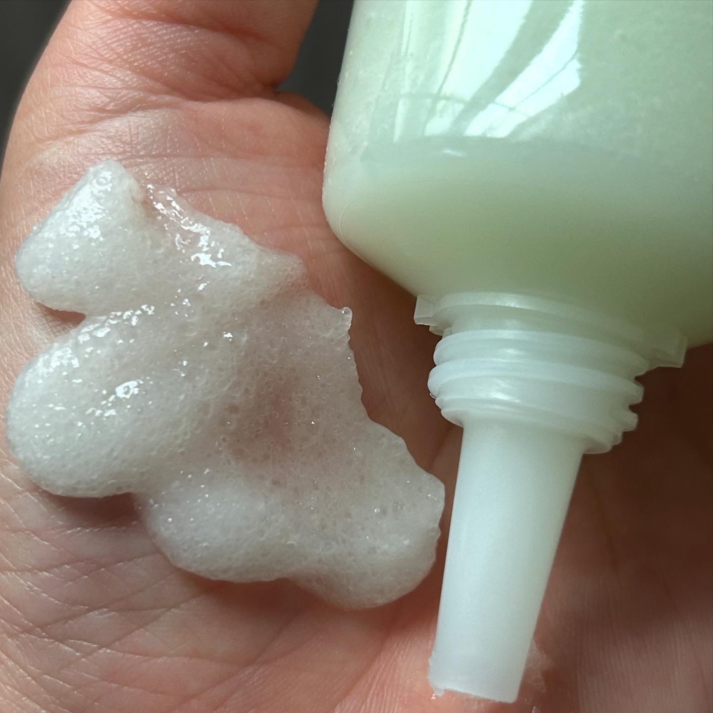 グラスイルカマッサージャー/AROMATICA/美顔器・マッサージを使ったクチコミ（3枚目）