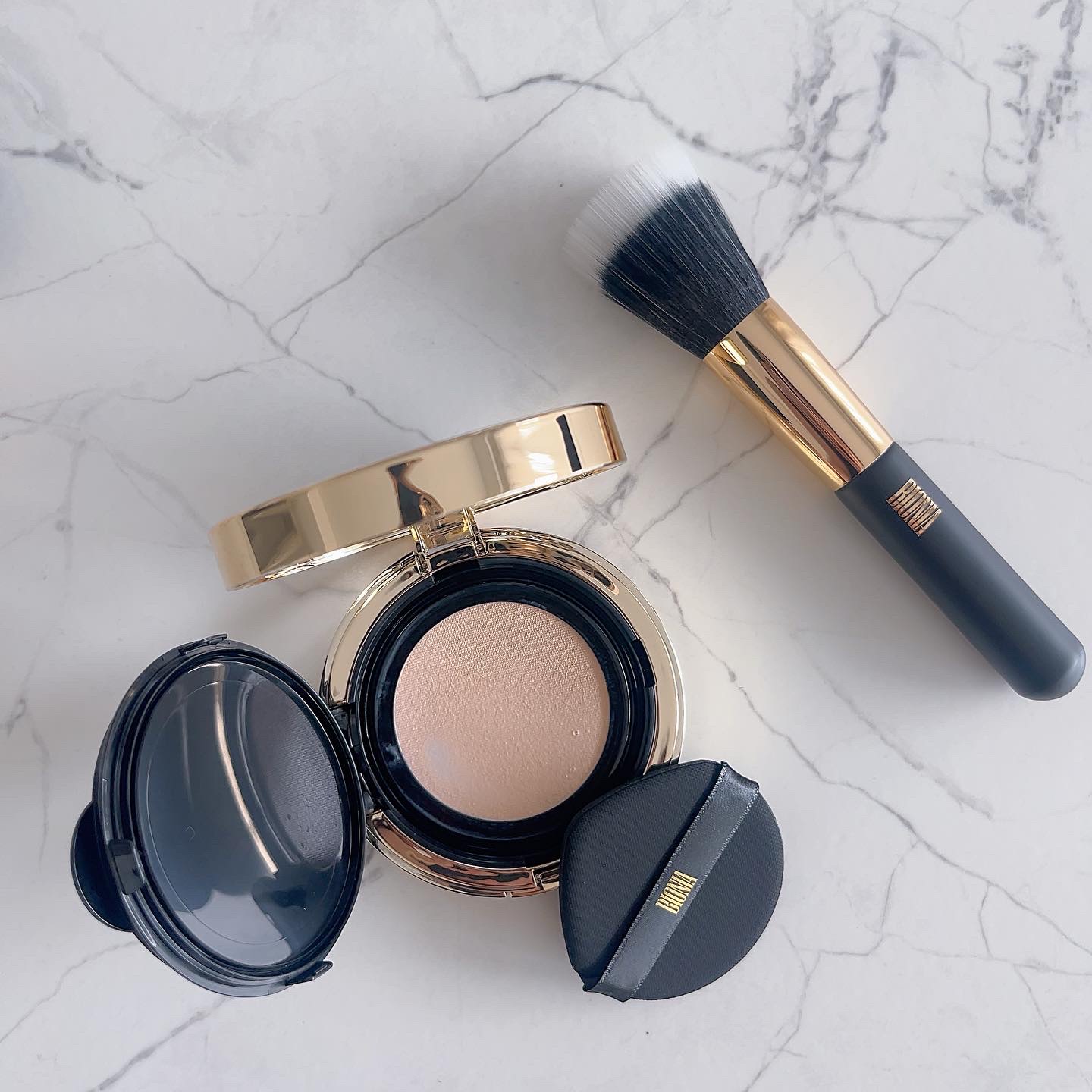 BIONIA エアファンデーションブラシ/コラリッチ/メイクアップキットを使ったクチコミ（1枚目）