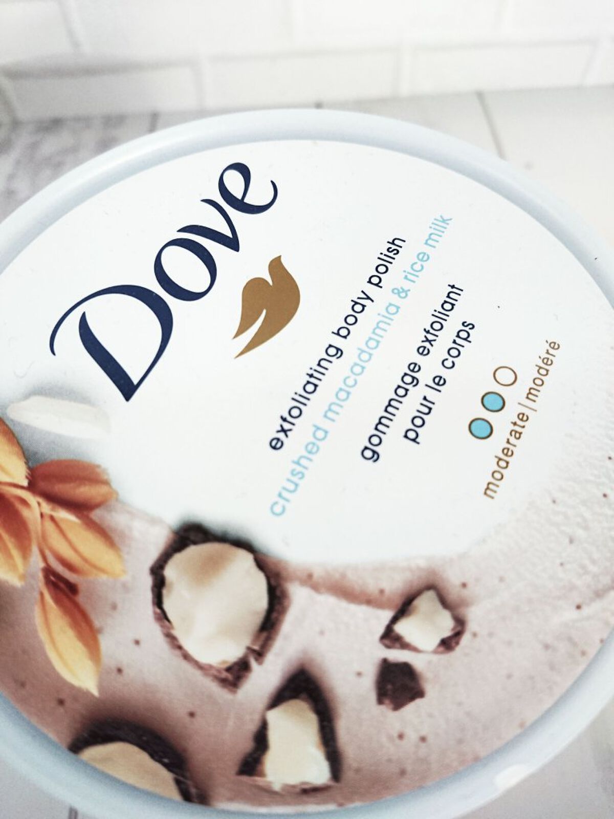 クリーミーボディスクラブ マカダミア&ライスミルク/ダヴ/ボディスクラブを使ったクチコミ(2枚目)