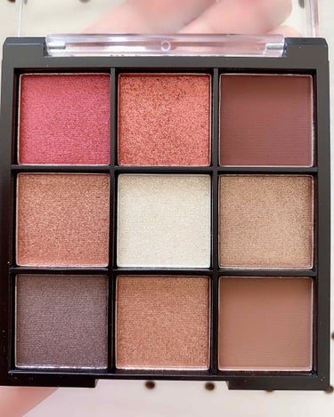 UR GLAM　BLOOMING EYE COLOR PALETTE/U R GLAM/パウダーアイシャドウを使ったクチコミ（2枚目）