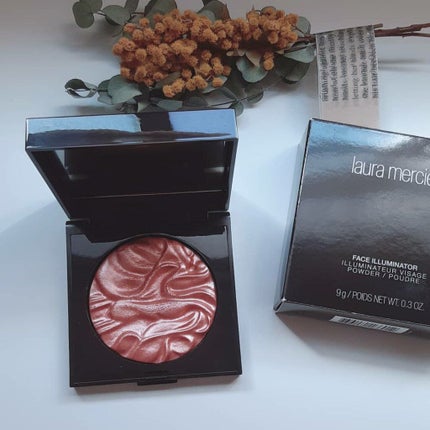 フェイスイルミネーター/ローラ メルシエ/パウダーハイライトを使ったクチコミ(2枚目)