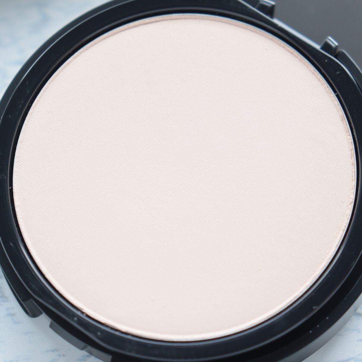 ベアプロ 16HR パウダー ファンデーション フェア 10 ニュートラル/bareMinerals/パウダーファンデーションを使ったクチコミ（3枚目）